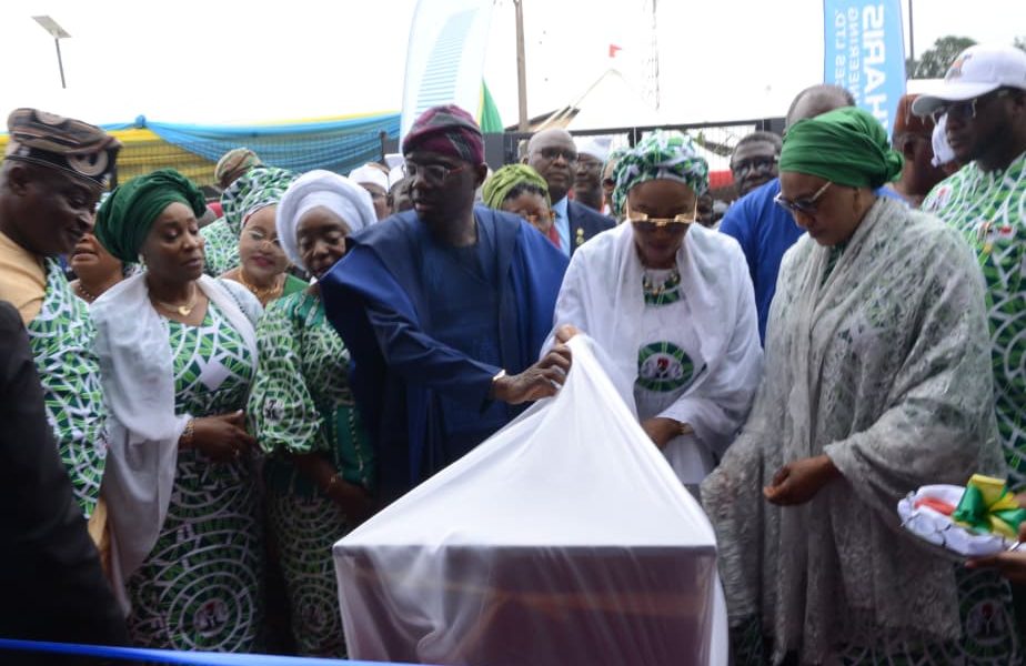 Govenor Sanwo-Olu with Nigeria's first lady, Oluremi Tinubu at the unveiling of the $250m Annual Exports Leather Hub at Matori, Mushin, Lagos