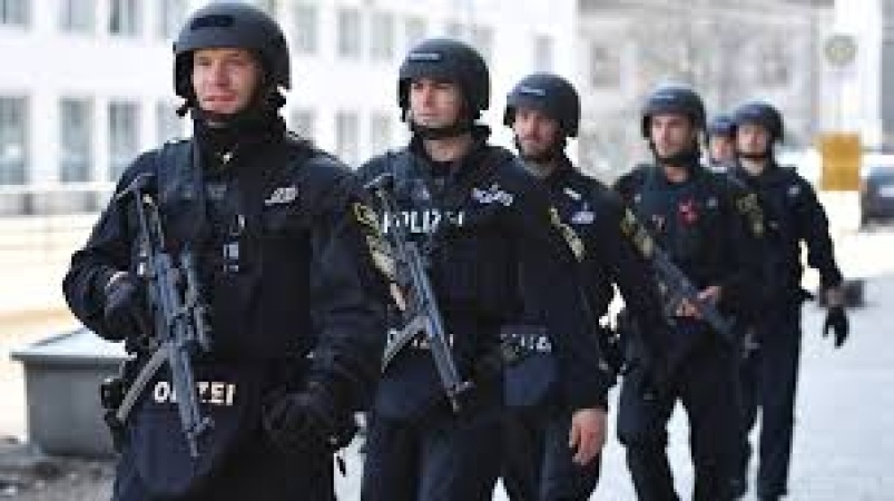 German Father Kills Family